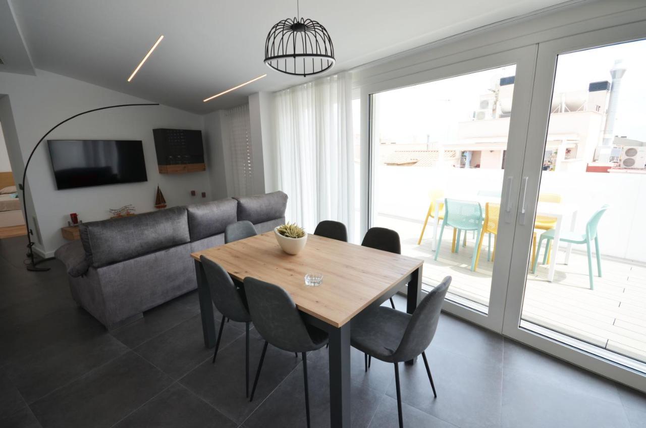 Suites Port Cambrils Buitenkant foto